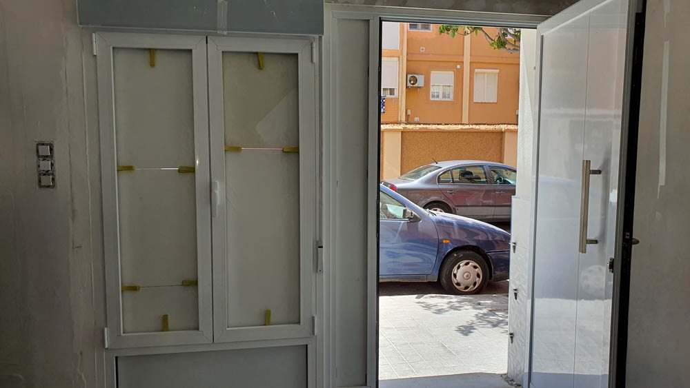 Vivienda en calle Rodrigo Vivas miras Almería 2021