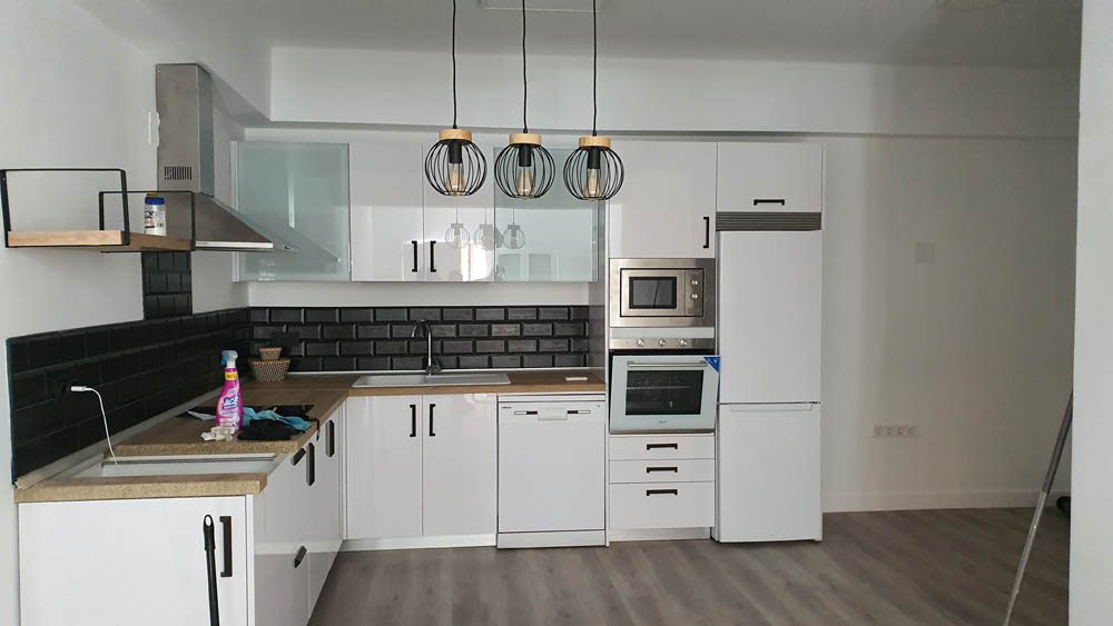 Vivienda en calle Rodrigo Vivas miras Almería 2021